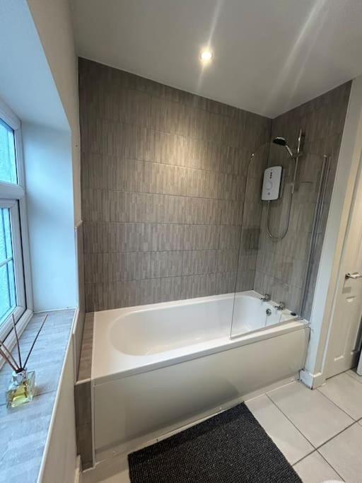 Luxury Countryside Stay - Waters Upton, Telford Exteriér fotografie